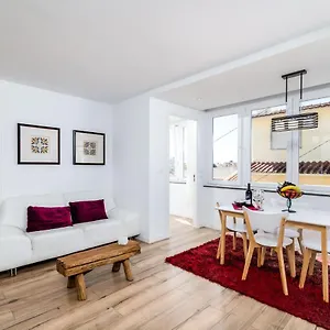  Apartment T2 Tiles
